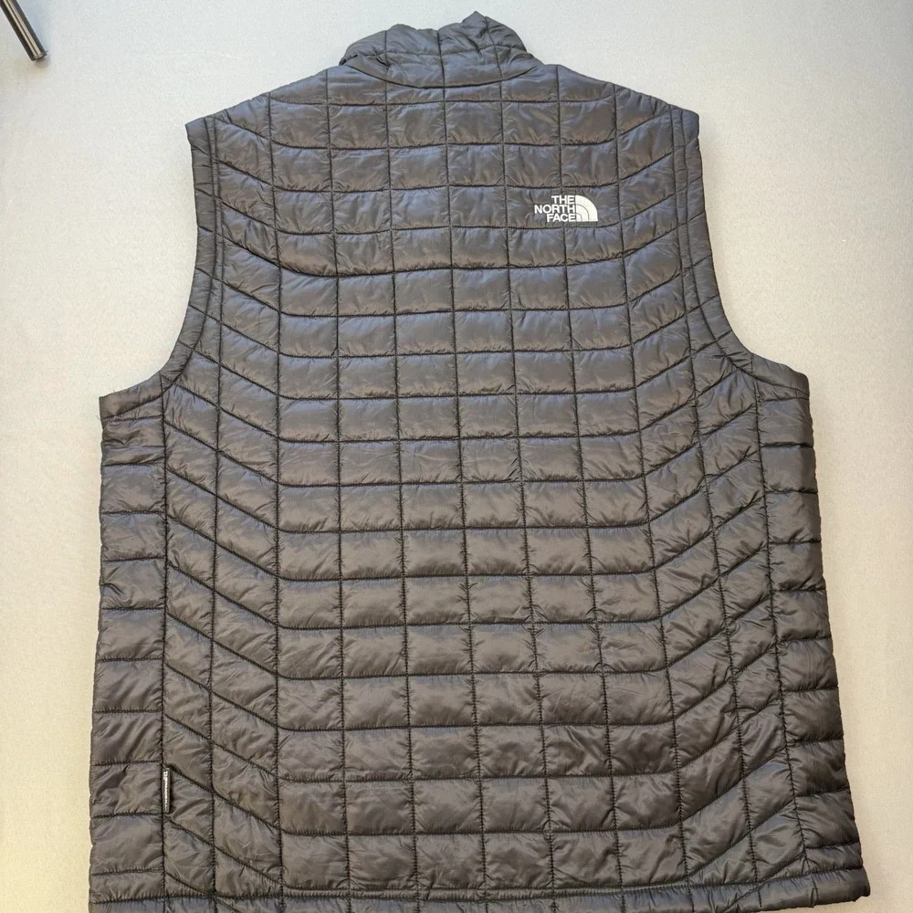 The North Face‎ Light Vest Thermo ball Puffer Full Zip Men's L Black W/ Logos